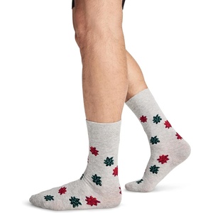 Jockey Men’s Socks Men’s Novelty Dress Crew Sock(Gift Bows)